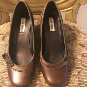 Steve Madden size 9 brown 2 inch heels
